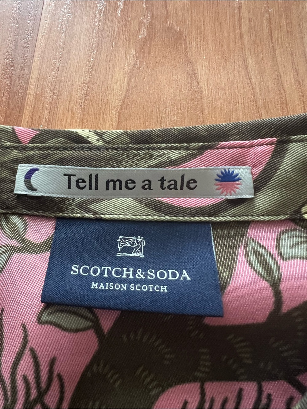 Scotch & Soda Maison Scotch Tell Me a Tale Graphic Print Oversized Shirt S - Picture 7 of 11